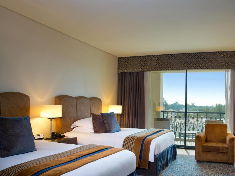 Al Ain Rotana Gambar 30