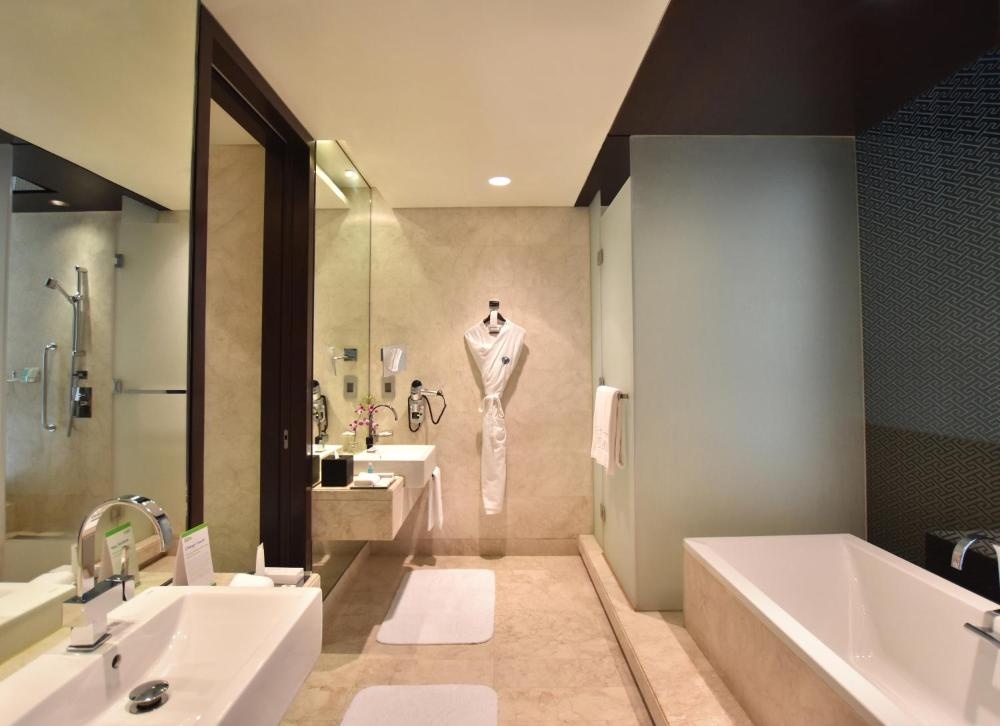 Al Ain Rotana Gambar 49